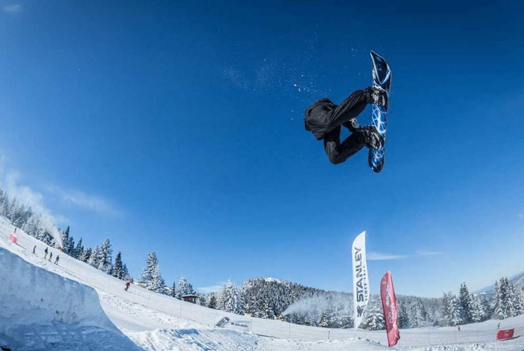 Bansko or Borovets for Snowboarding