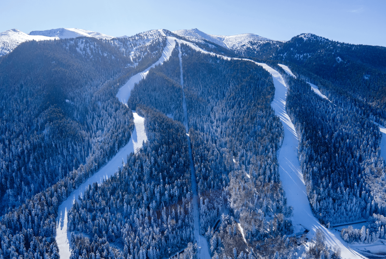 Read more about the article Bansko or Borovets: Which is the BEST Ski Resort in Bulgaria?