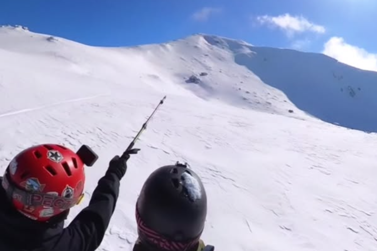 CAT SKI ZAPLLUXHE, KOSOVO
